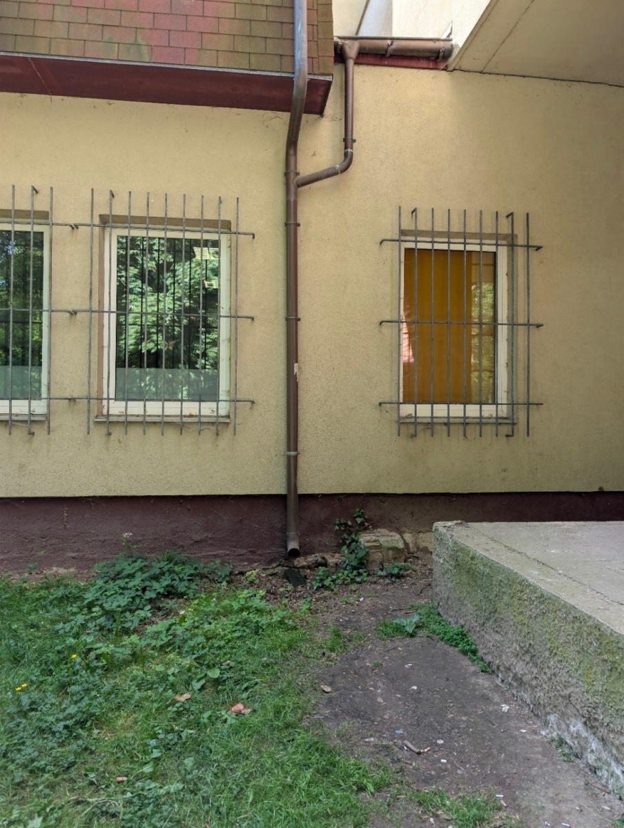 Svod u betonové plochy